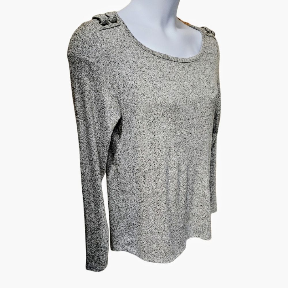89th+Madison Plus Size Women's Gray LongSleeve Shoulder detail Top Size 1X NWOT - Picture 5 of 13